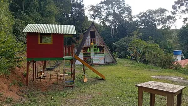 Imóvel estilo chalé a venda na cidade de Ibiúna SP