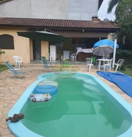 Chácara com pomar e campinho de futebol