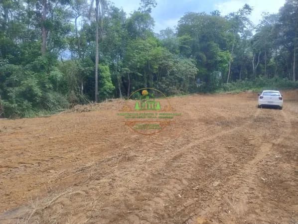 Terreno de 2.248m² em Condomínio fechado a apenas 5km do centro de Ibiúna SP