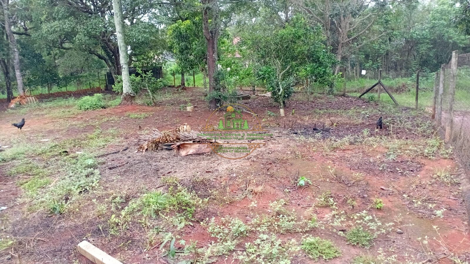 Terreno a venda com poço e acesso a água encanada (Sabesp)