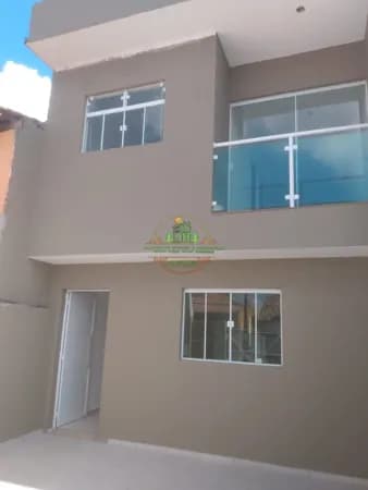 Casa Sobrado nova próximo ao centro comercial da cidade