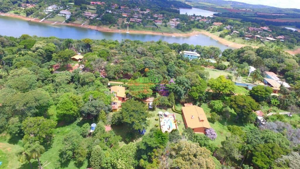 Chácara com 2 casas a apenas 100 metros do corpo da represa