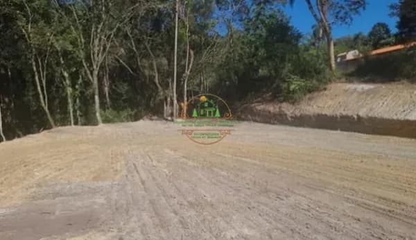 Terreno 2.621m² em Condomínio fechado próximo a Represa de Ibiúna SP