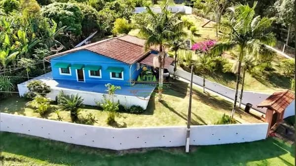 🌿 Seu Refúgio em Meio à Natureza – Chácara à Venda em Ibiúna-SP 🌿