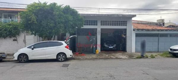 Terreno com 3 casas à venda na Vila Brasilândia