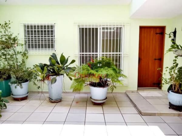 Sobrado a venda no Bairro do Limão