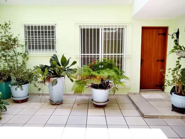 Sobrado a venda no Bairro do Limão