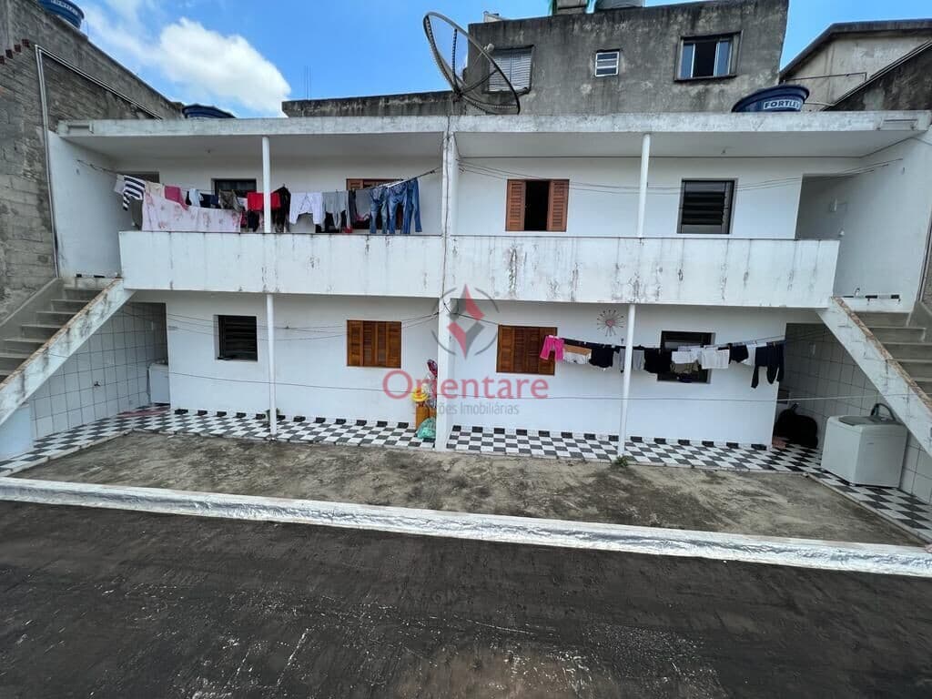 Imóvel a venda com 6 casas e 2 salões na Vila Brasilândia