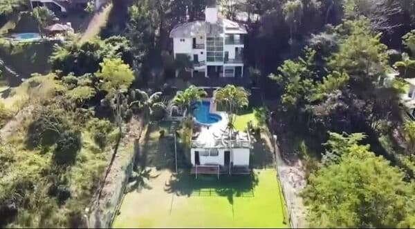 Casa em Condomínio em Solar das Palmeiras, Esmeraldas/MG