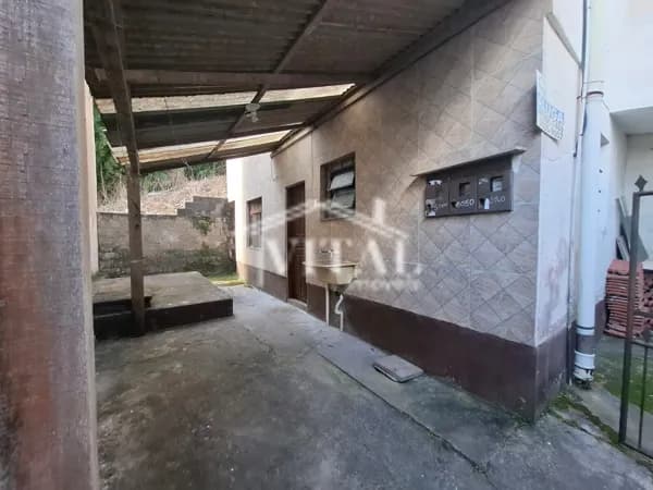 Kitnet/Conjugado em Nova Friburgo - Cordoeira
