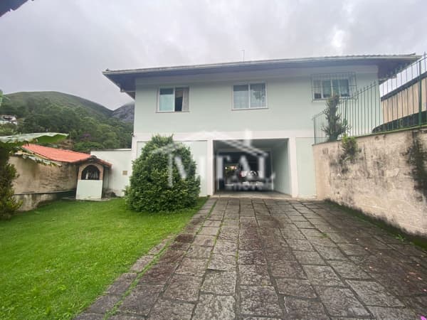 Casa em Nova Friburgo - Vale dos Pinheiros