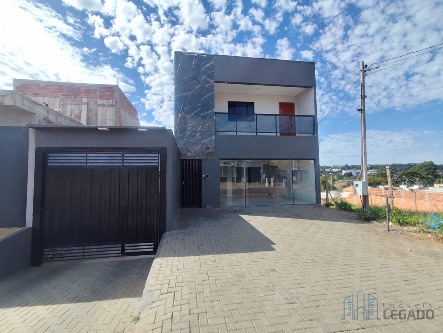 Prédio Comercial/Residencial no Florais do Paraná, Cascavel/PR