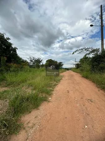 Lote/Terreno em Divinópolis - São Simão