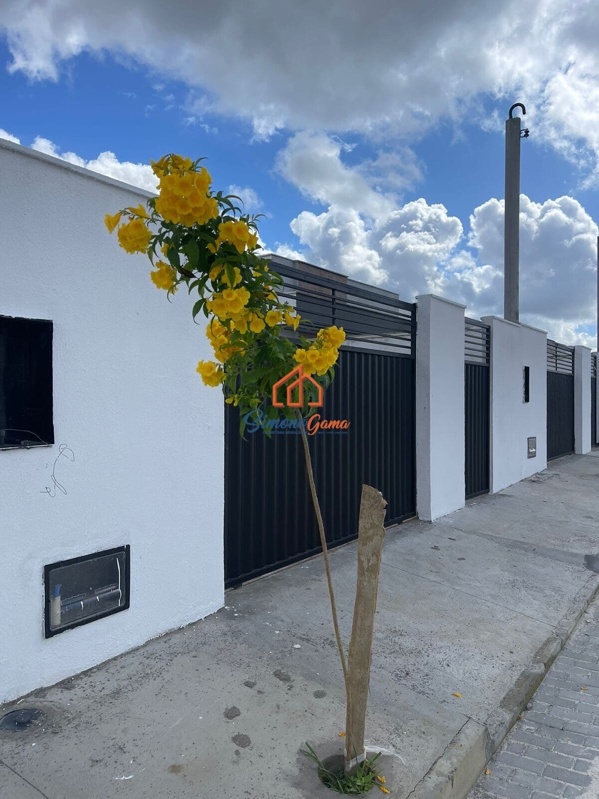 VILA RESIDENCIAL e CASAS NOVAS