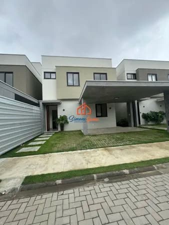 CASA APAIXONANTE E CONDOMINIO COM ALMA DE RESORT
