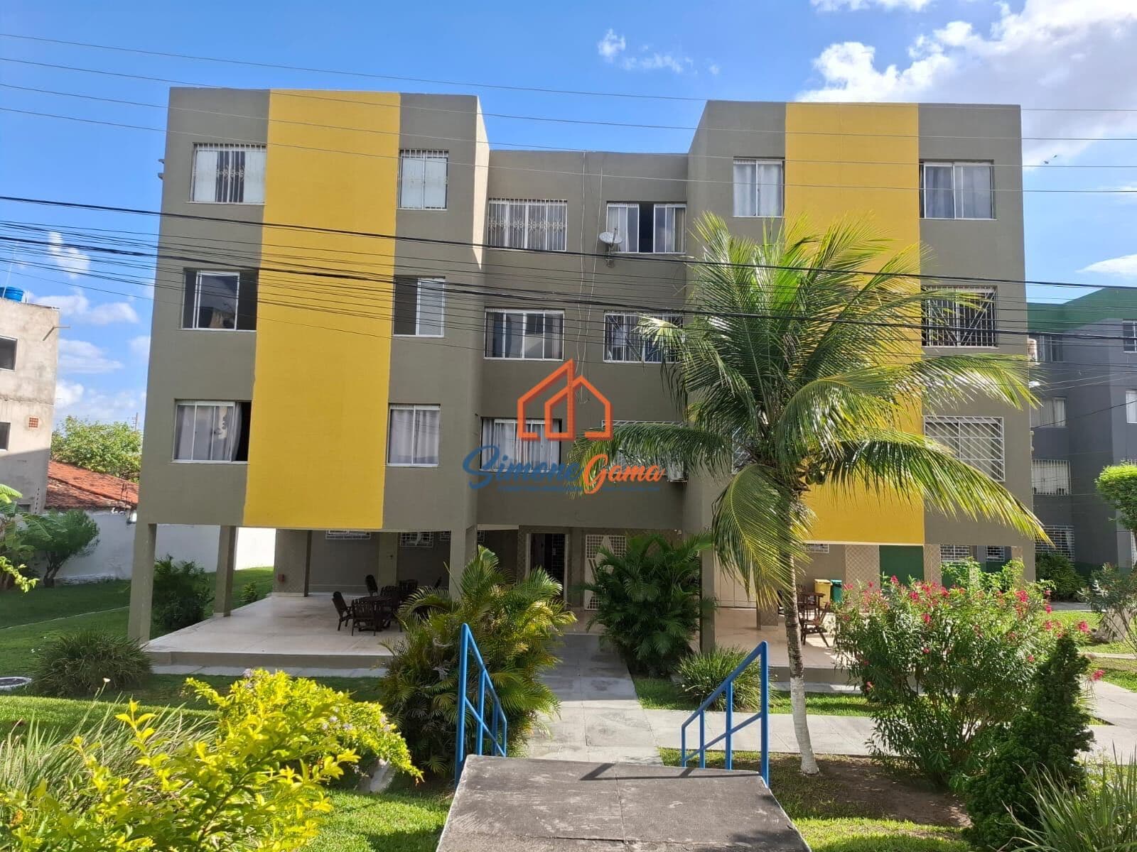 Apartamento amplo e condominio tranquilo