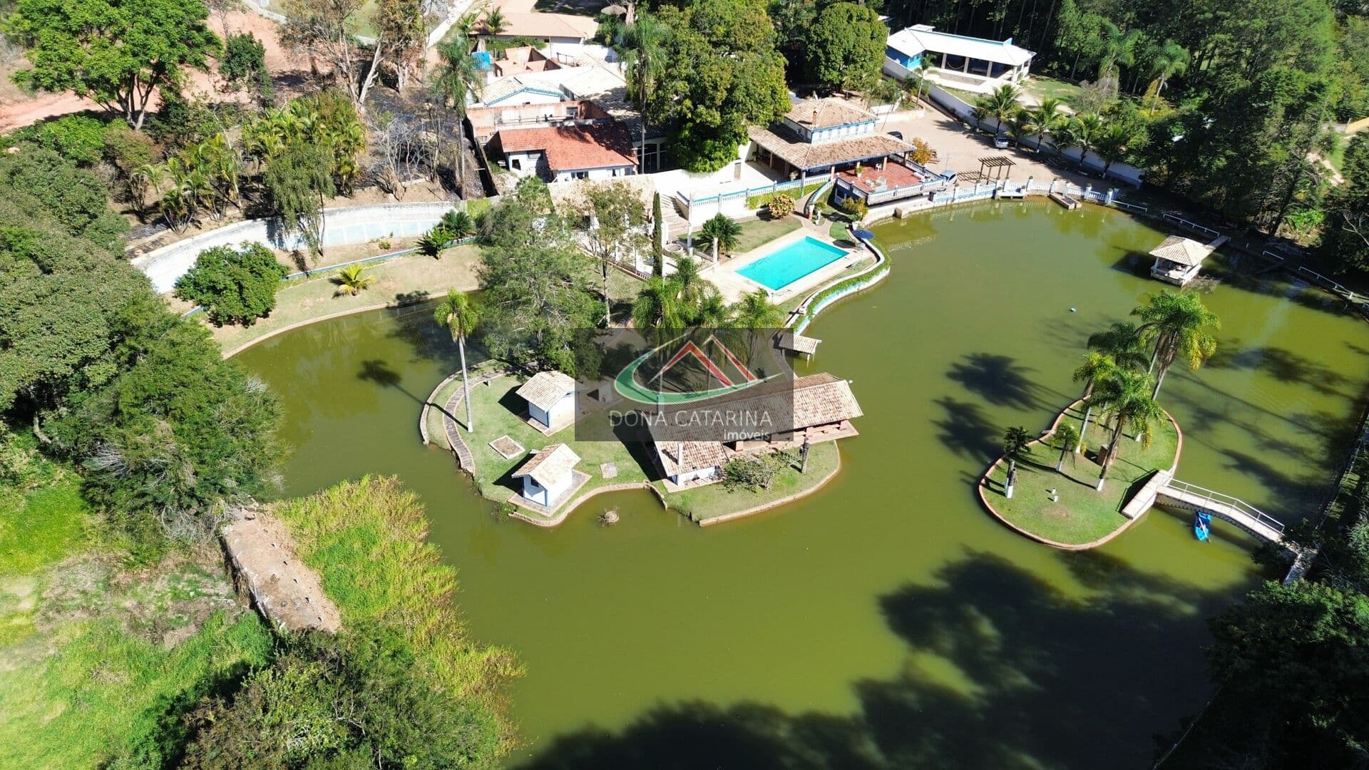 Á Venda, Chácara Exclusiva 8.300m² com Lago de 3.800m² em Mairinque-SP