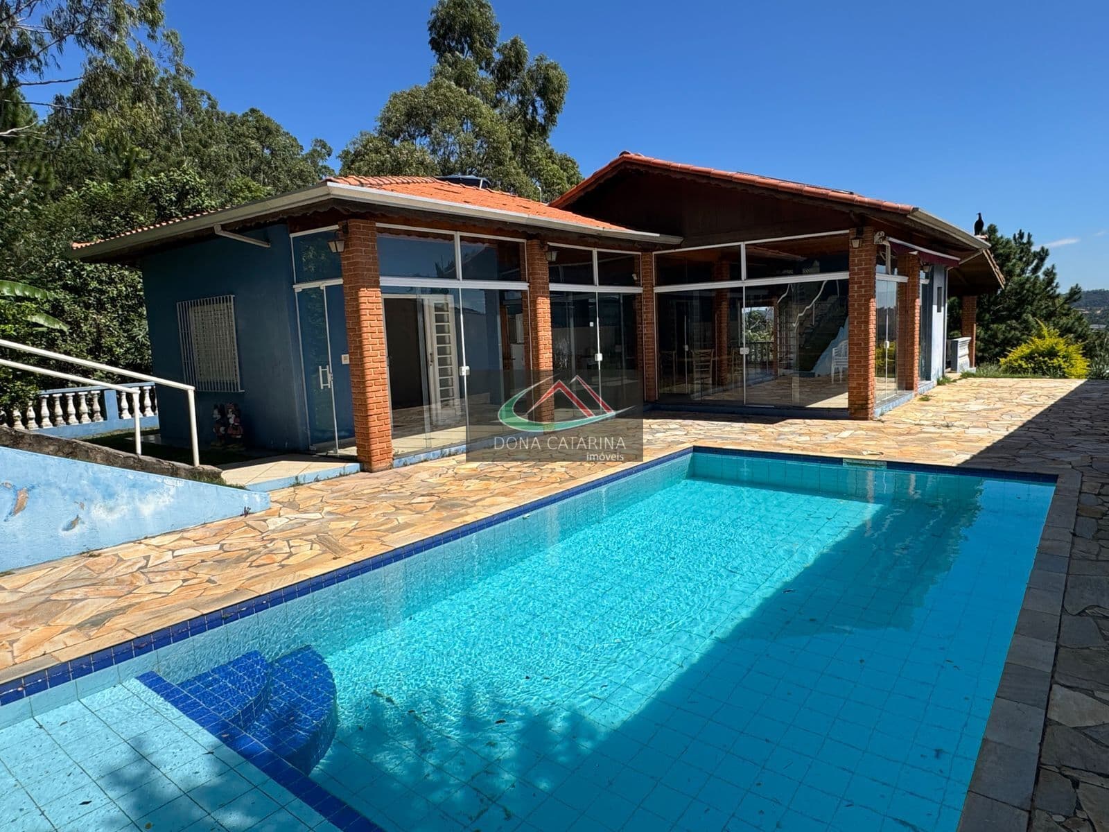 Chácara 7.300m² Á Venda - Exclusividade e Sofisticação no Condomínio Porta do Sol - Mairinque SP!