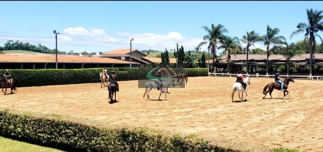 Á Venda, Hotel/Haras com 6,7 alqueires em Atibaia – SP