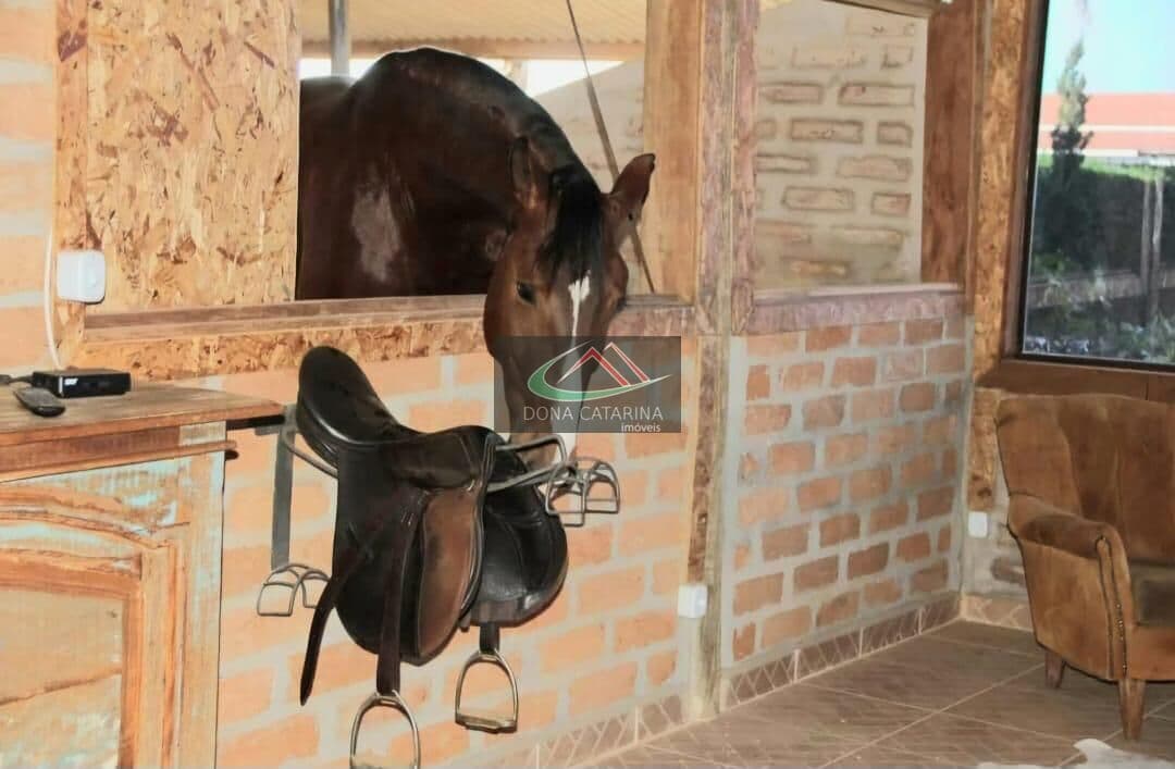 Á Venda, Hotel/Haras com 6,7 alqueires em Atibaia – SP
