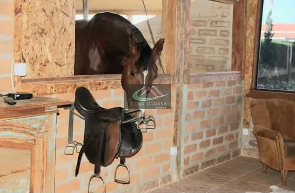 Á Venda, Hotel/Haras com 6,7 alqueires em Atibaia – SP