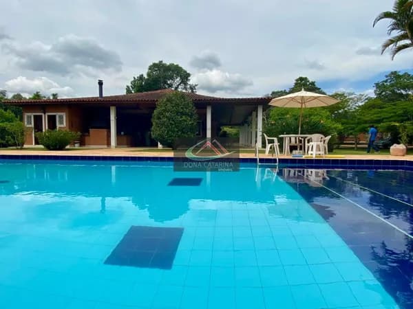 Á Venda, Magnífica Chácara de 3.300m² em Condomínio Fechado em Itu/SP