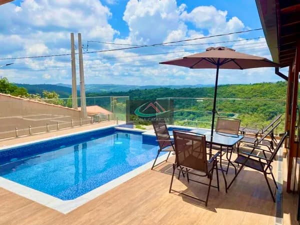 Casa Chalé em Moreiras, Mairinque/SP