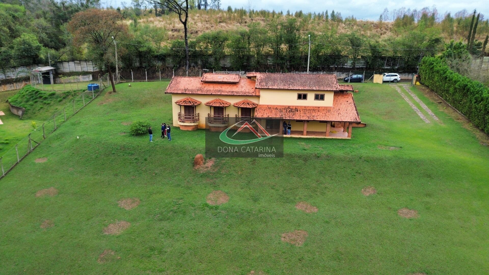 Chácara 5.000m² com Vista para o Lago – Condomínio Fechado | Porto Feliz - SP