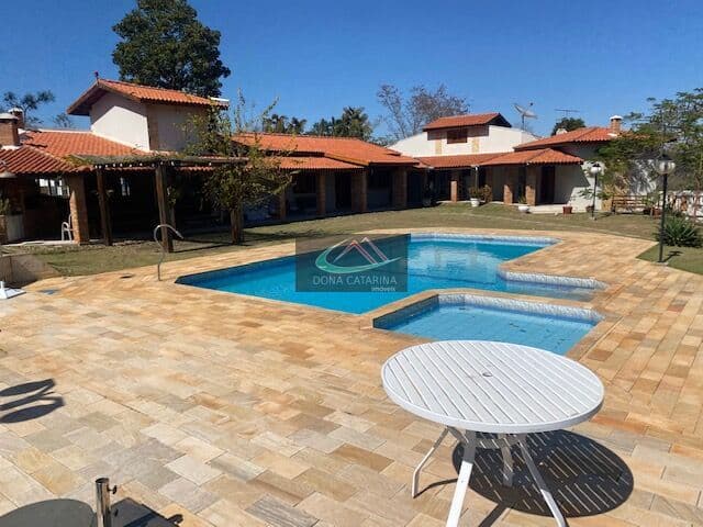 CHÁCARA DE 5000 M² DENTRO DE CONDOMÍNIO EM SALTO - SP