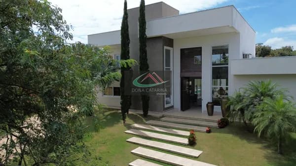 Á Venda, Casa de Alto Padrão - 05 Amplas Suítes - Condomínio Fechado - Itu SP