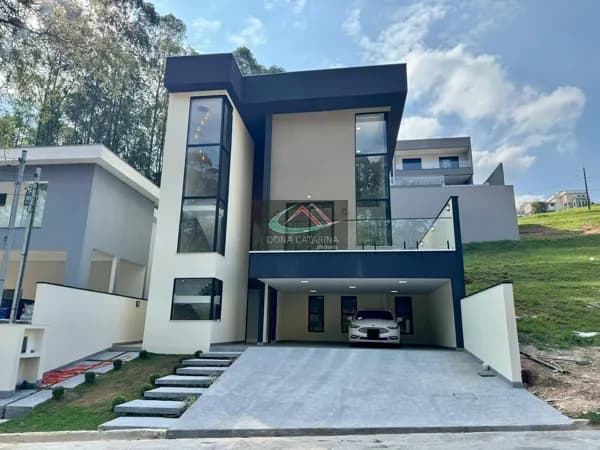 Á Venda, Casa de Alto Padrão Nova, Condomínio Fechado - Aldeia da Serra - SP