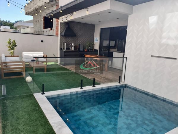 Casa em Condomínio em Suru, Santana de Parnaíba/SP