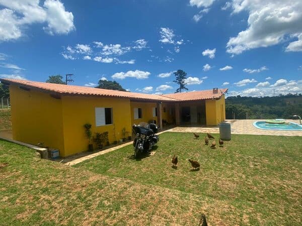 Chácara de 8.000 m² em Mairinque