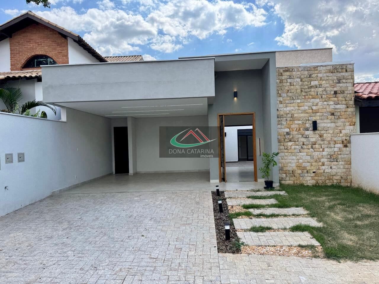 Á Venda, Casa Alto Padrão com 03 Suíte, Condomínio Granja Olga - Sorocaba SP