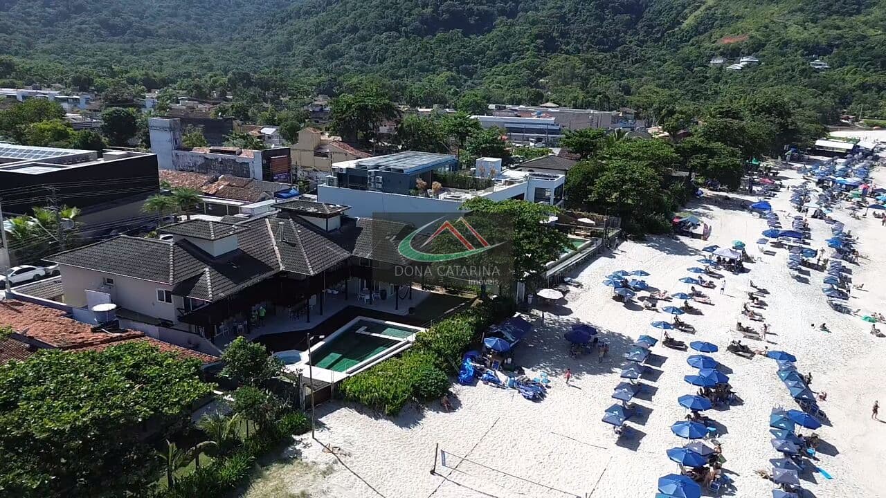 Á Venda, Casa Alto Padrão Frente ao Mar em Maresias SP. Um Refúgio Exclusivo Pé na Areia!