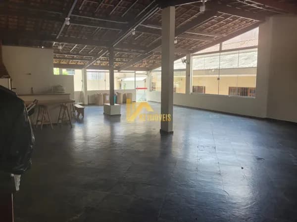 Terreno para venda com uma edicula nos fundos