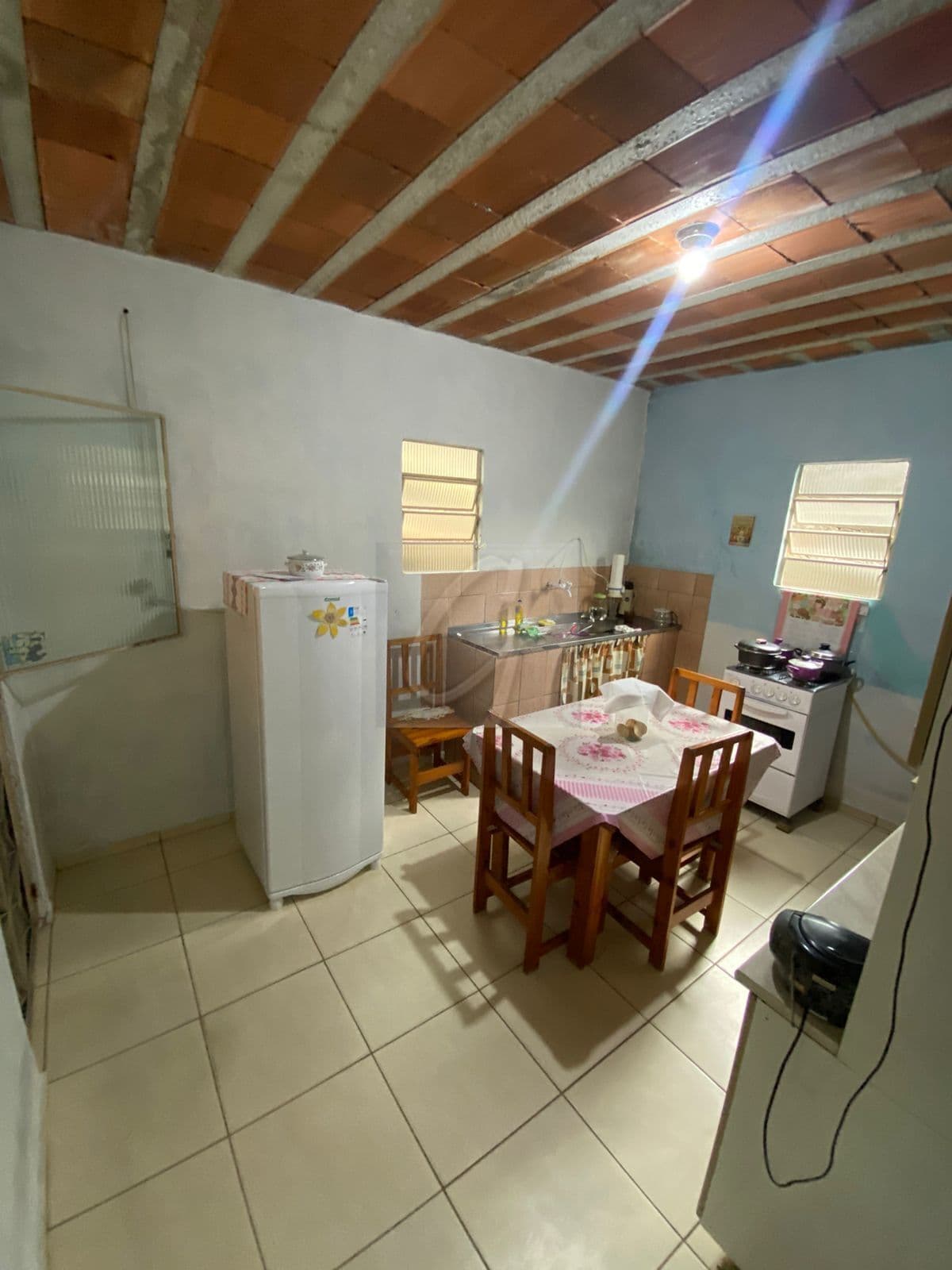 Casa Padrão com 3 quartos, em Santa Amélia