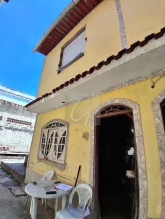 Casa Duplex com 2 quartos em Vilar Novo, perto do Dom Atacadista.