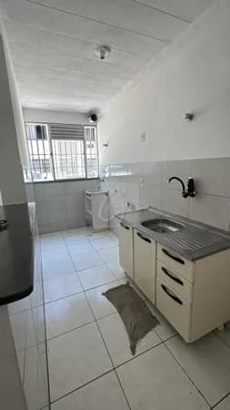 Apartamento com 2 quartos, no Centro de Belford Roxo.