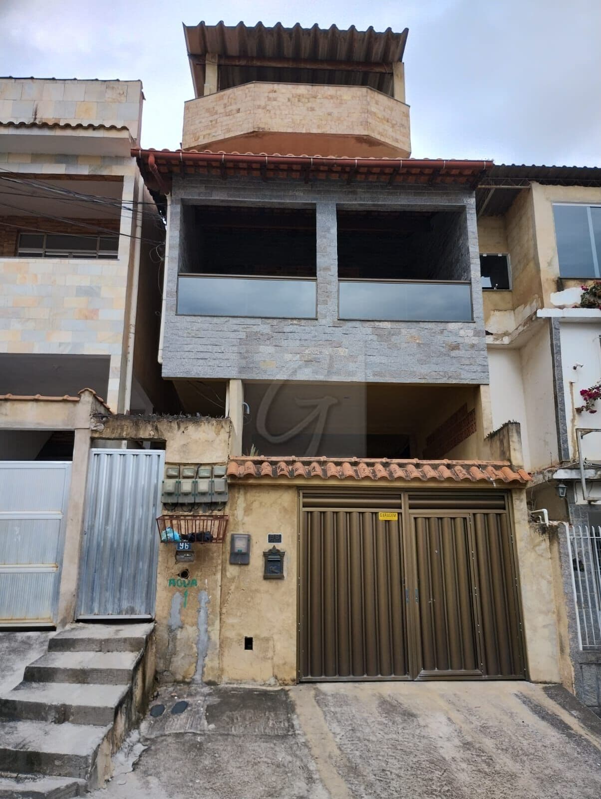 Sobrado em Belford Roxo - Centro