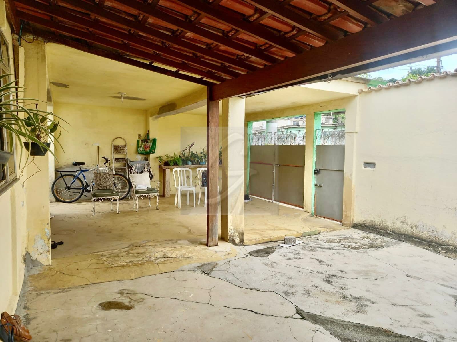Casa ampla com 3 quartos, em São Vicente, Belford Roxo