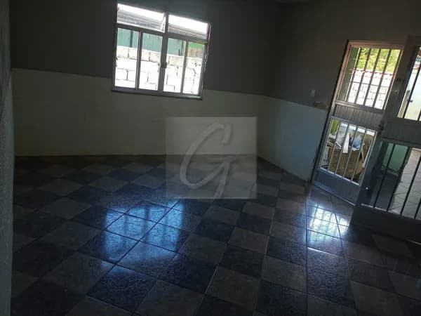 Casa Linear em Xavantes com 2 quartos, próximo ao mercado Coutinho