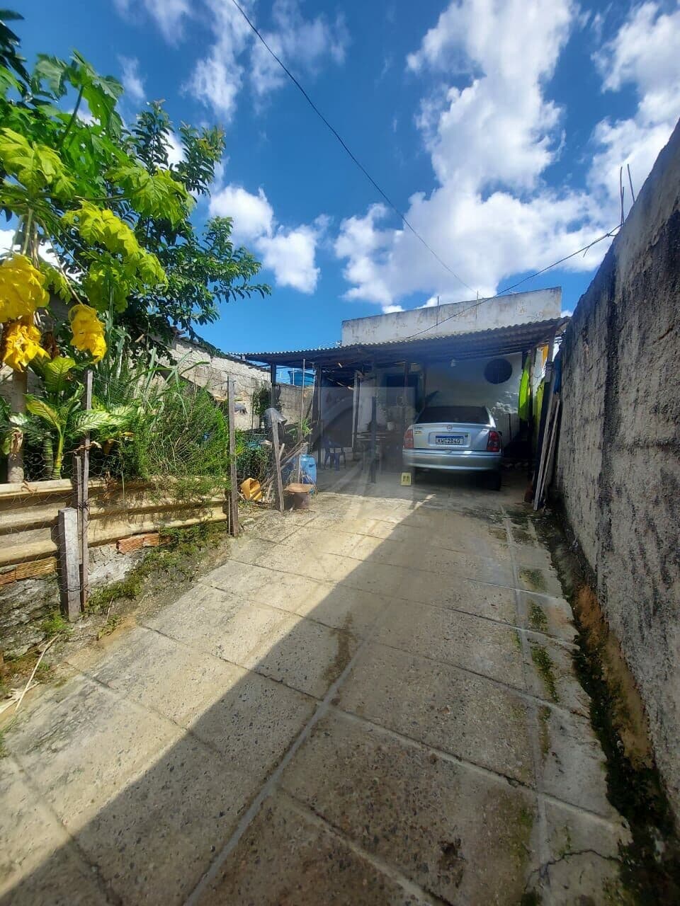 CASA DE 3 QUARTOS EM SÃO BERNARDO/BELFORD ROXO