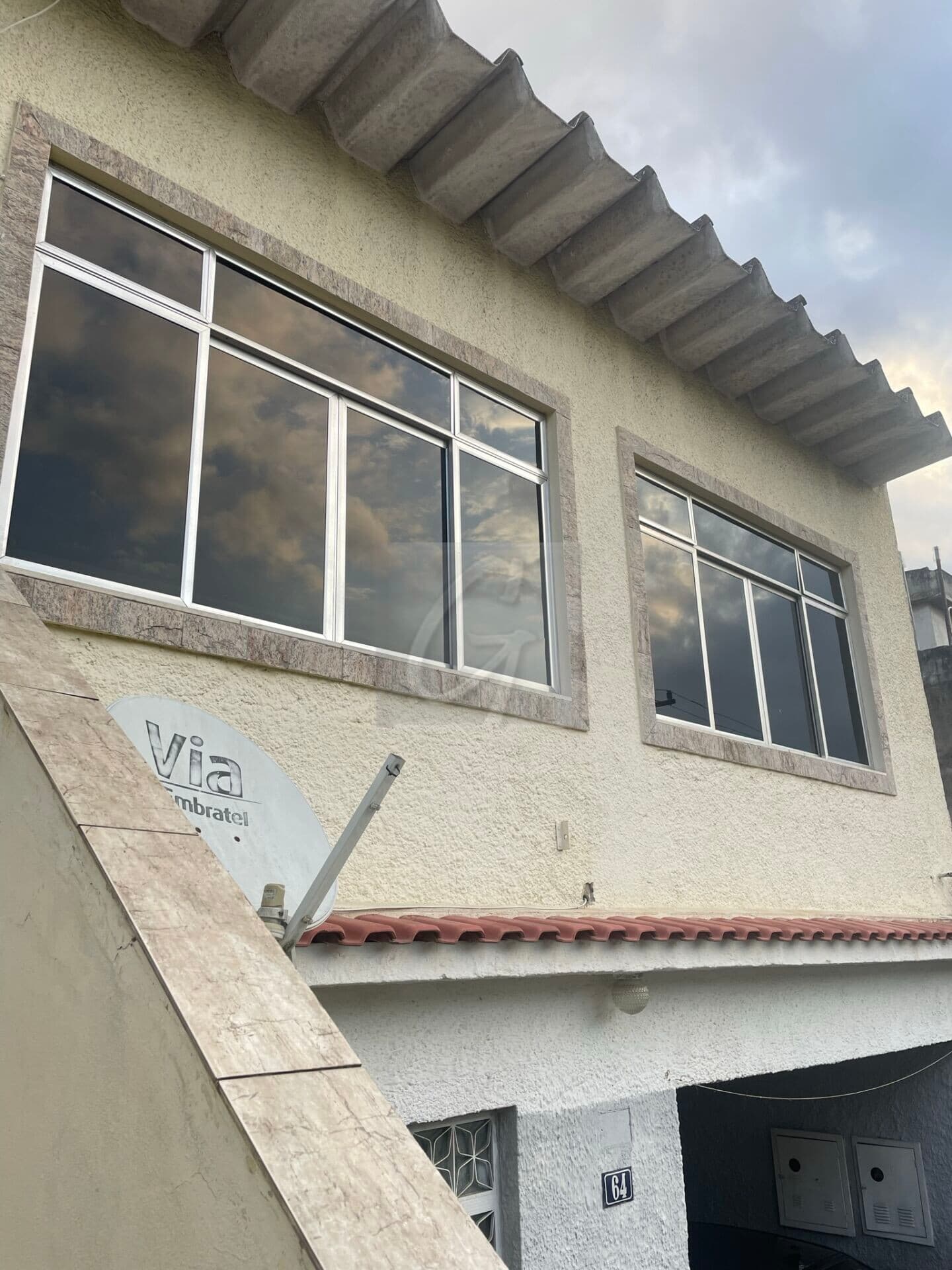 APTO. SOBRADO DE 2 QUARTOS - GUADALUPE/RIO DE JANEIRO