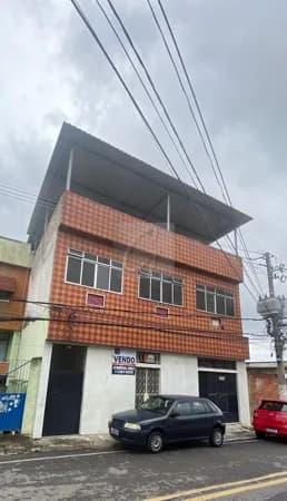 Casa Duplex no centro de Belford Roxo