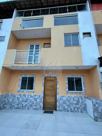 Casa Triplex com 2 quartos e terraço, em São Vicente, Roncalli