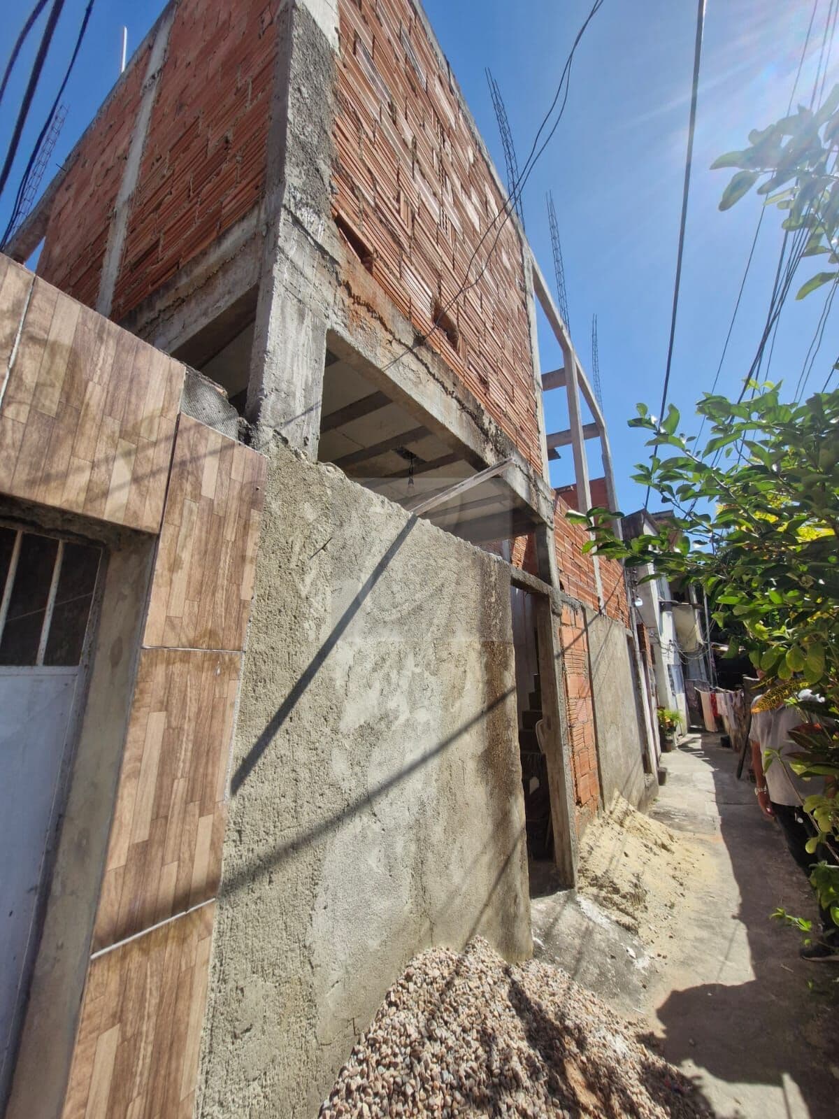 4 Casas no Centro de Belford Roxo