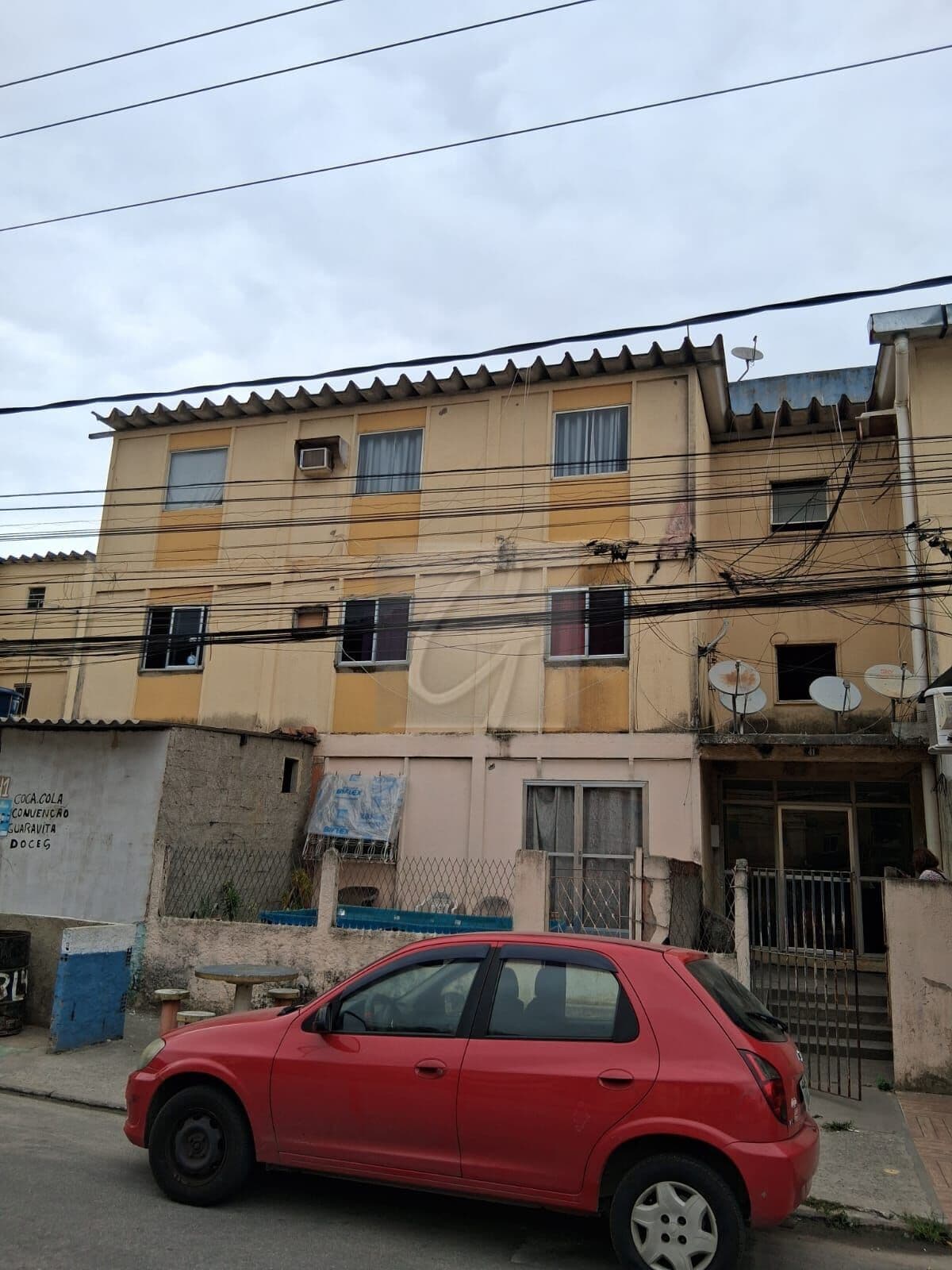 Apartamento no Roncalli com 2 quartos no 2º andar