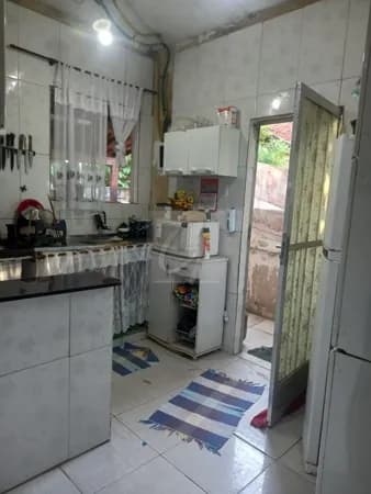 Casa com 2 quartos, na Prata perto do Centro de Belford Roxo.