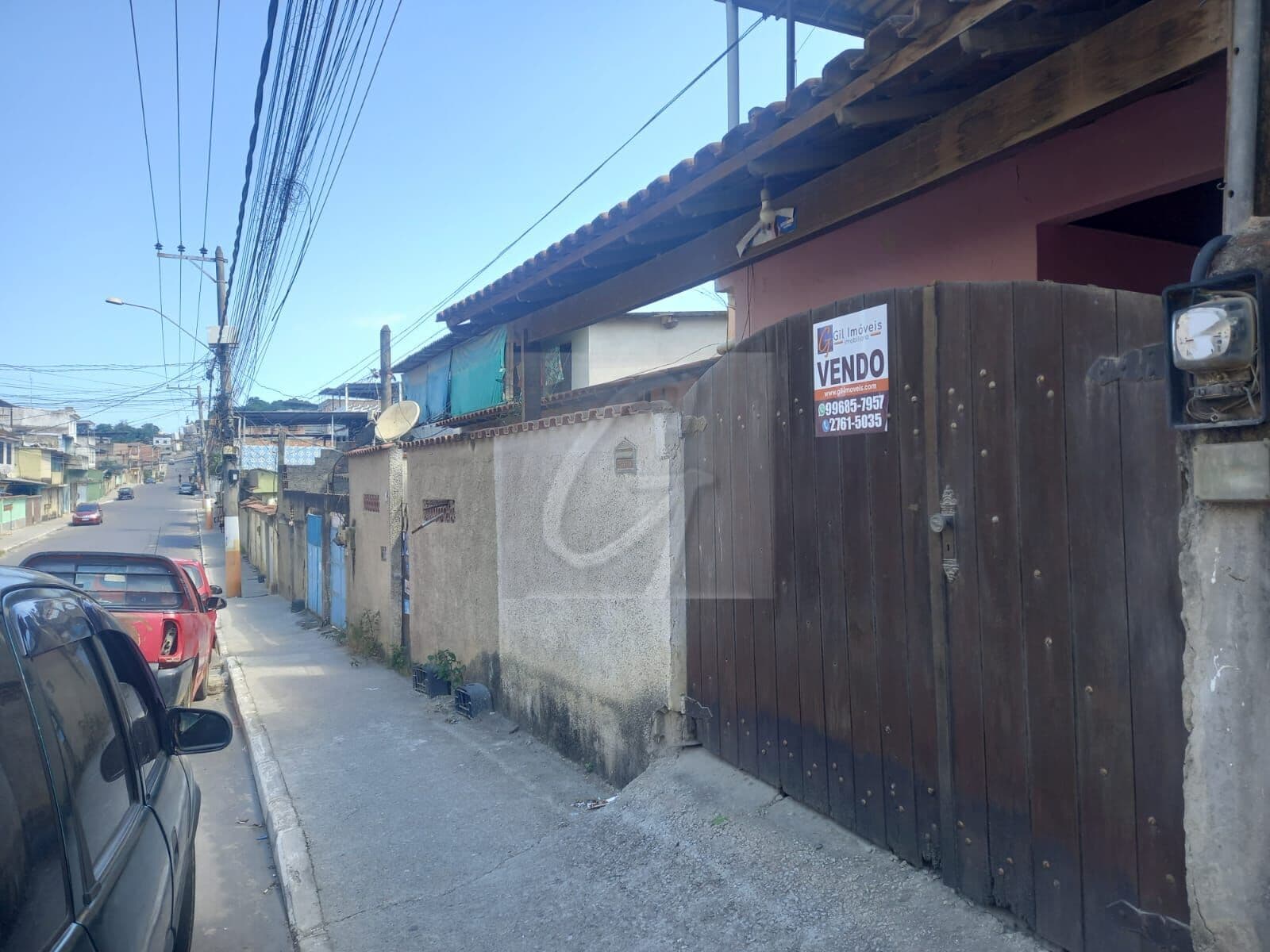 Duas ótimas casas em São Vicente, totalmente independente.